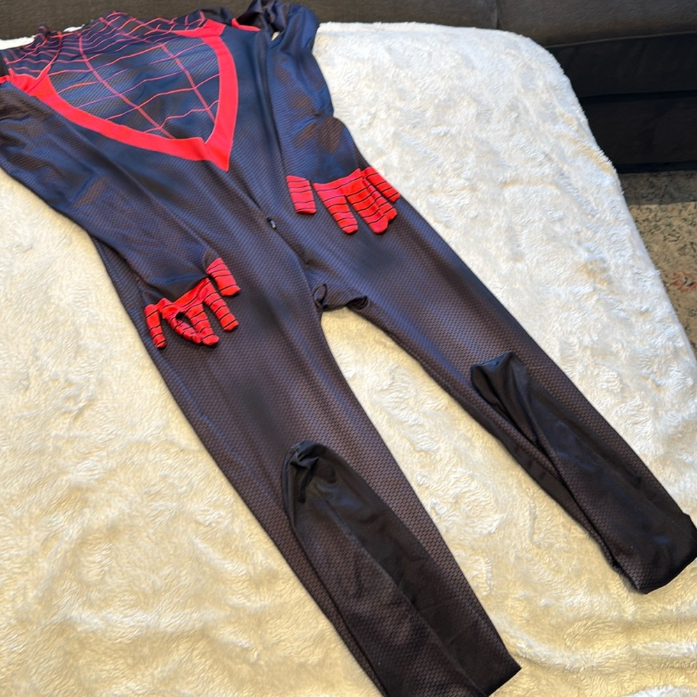 Spider-Man kids costume size 8/9